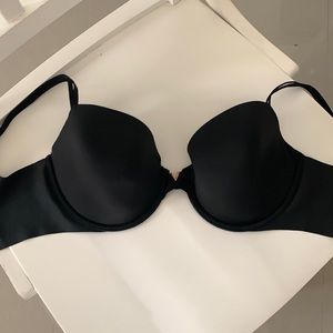 Victoria’s Secret lined demi bra 32 DDD